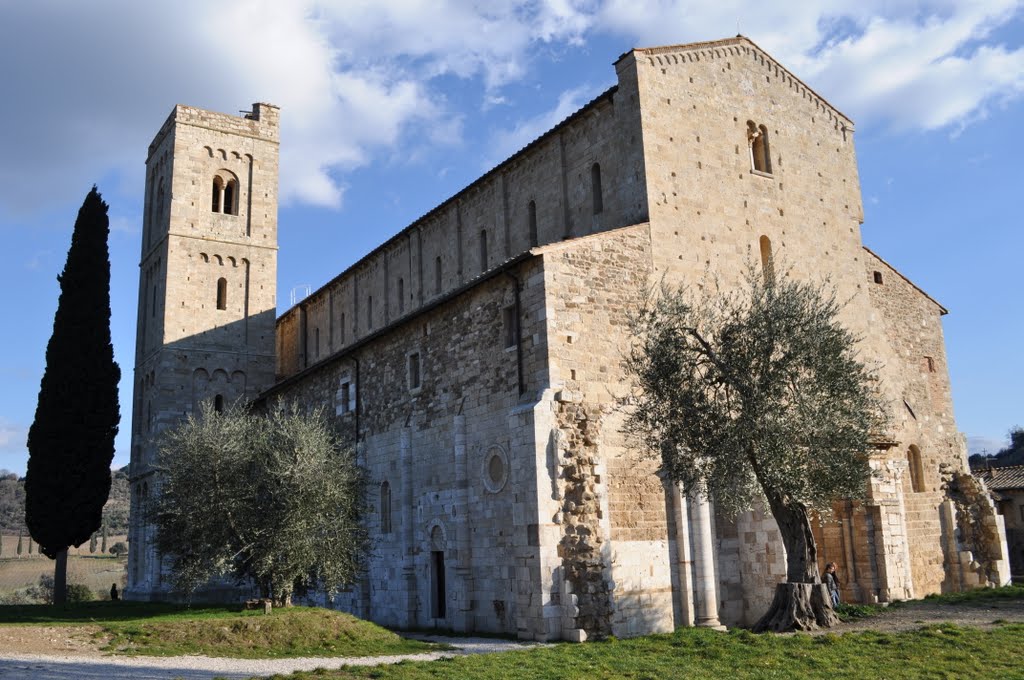 Opactwo Sant'Antimo - Castelnuovo dell'Abate | Secret World Trip Planner