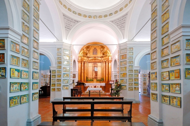 Helgidóm Madonna del Bagno - Strada St. E 7 | Secret World Trip Planner