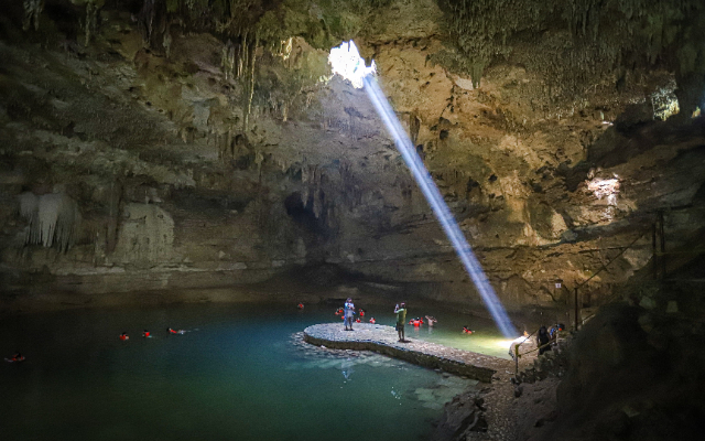 Die Cenote Suytun - Valladolid | Secret World Trip Planner