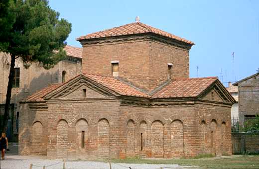 Μαυσωλείο της Gallia Placidia - Ravenna | Secret World Trip Planner