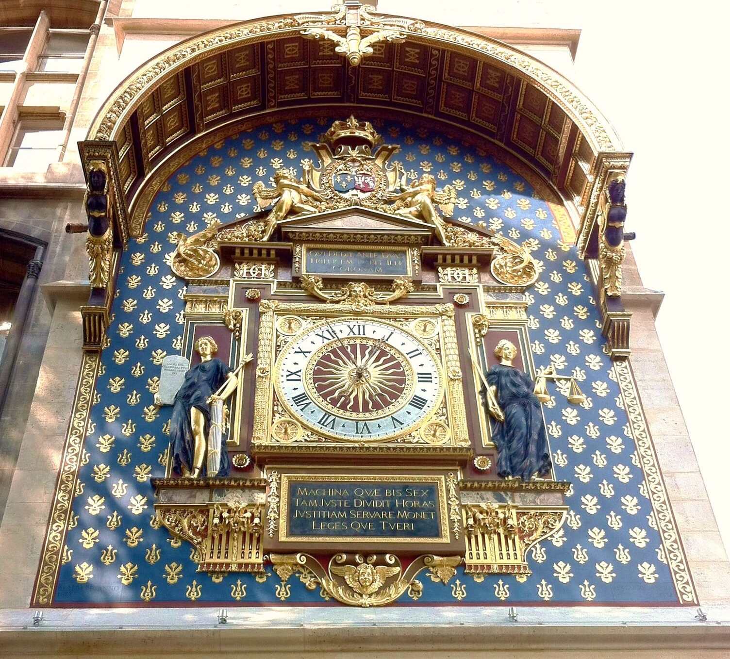 La Conciergerie | The oldest public clock in Paris - Paris | Secret World Trip Planner