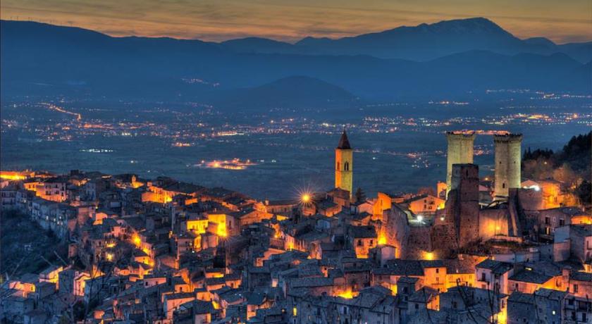 ಪ್ಯಾಸೆಂಟ್ರೋ ದಿ ಬೋರ್ಗೊ ಡೆಲ್ಲೆ ಟೊರ್ರಿ - Pacentro AQ | Secret World Trip Planner