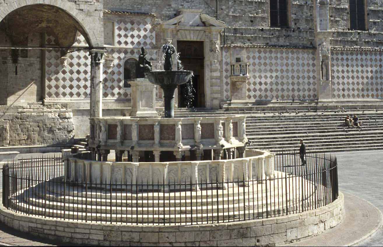 ஃபோண்டனா மாகியோர்  - Perugia | Secret World Trip Planner