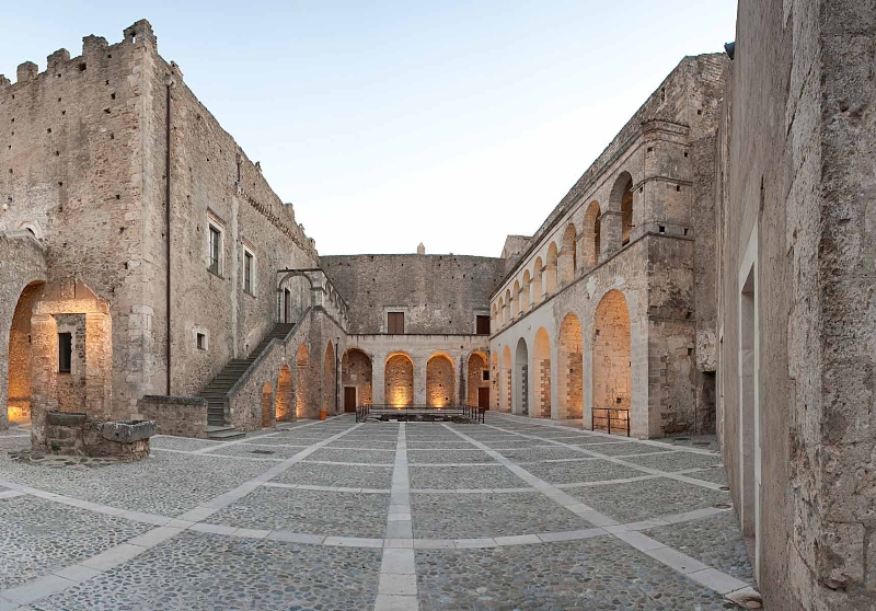 Malconsiglio Loss - Miglionico | Secret World Trip Planner
