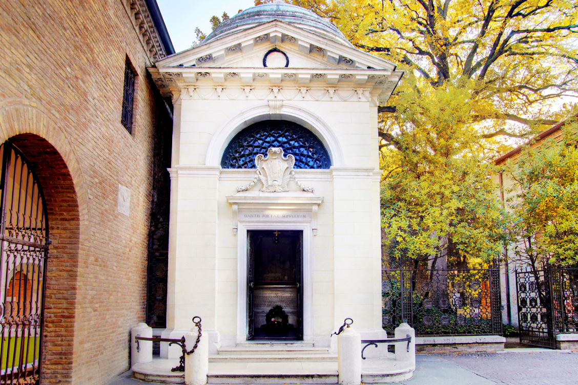 డాంటే యొక్క సమాధి - Ravenna | Secret World Trip Planner