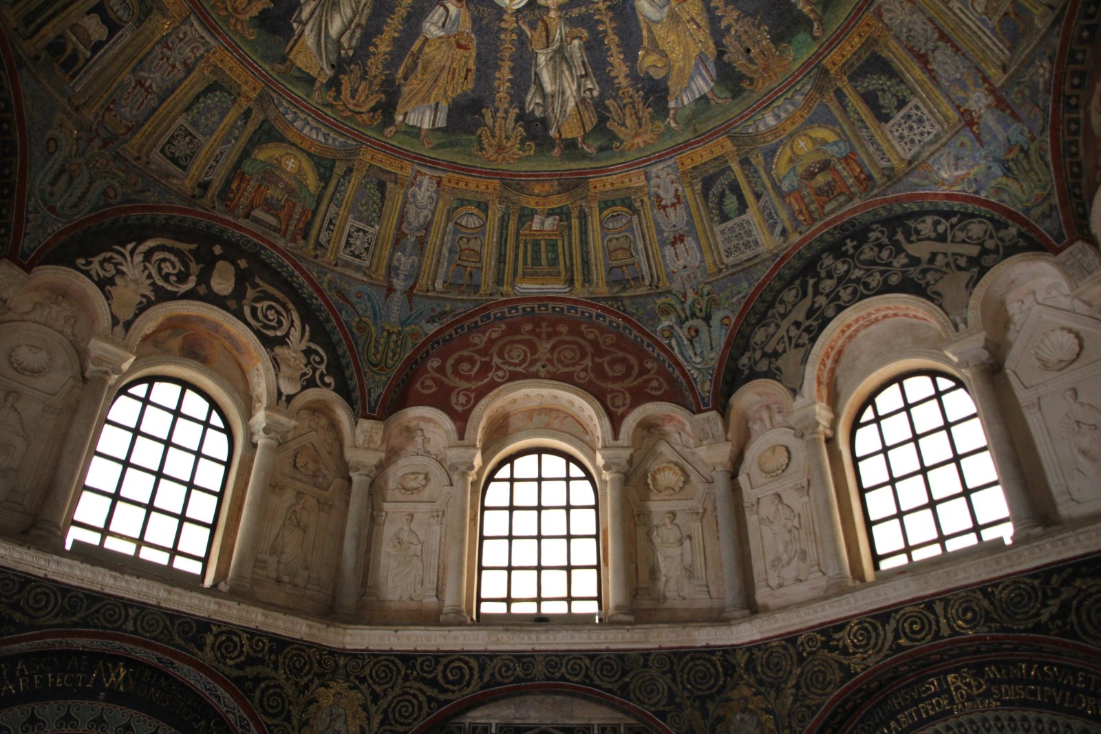 Neokrikščioniškoji ortodoksų baptisterija - Ravenna | Secret World Trip Planner