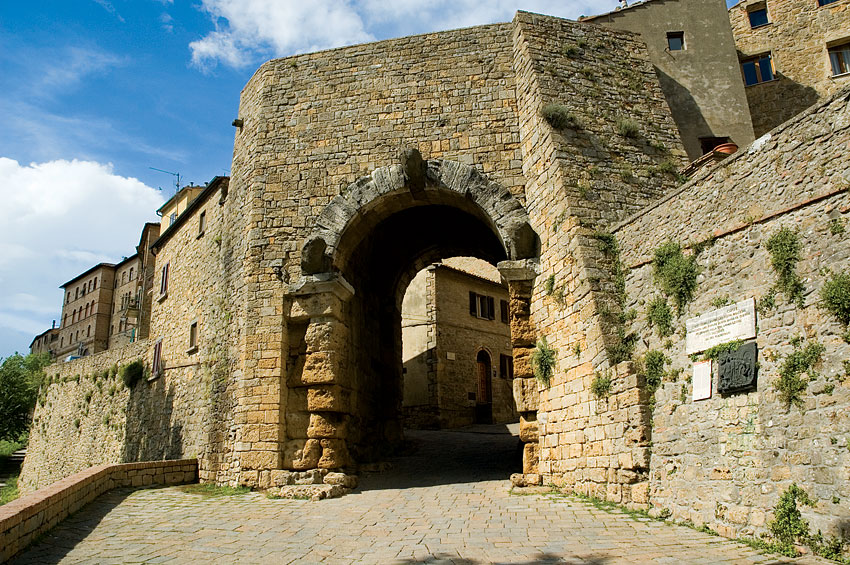 沃尔特拉 - Volterra | Secret World Trip Planner