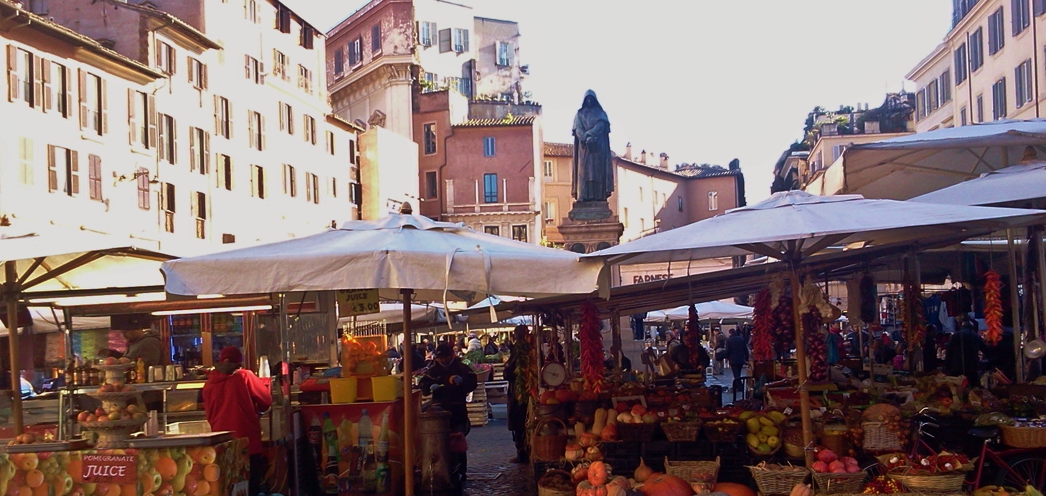 Кветкавае поле - Roma | Secret World Trip Planner