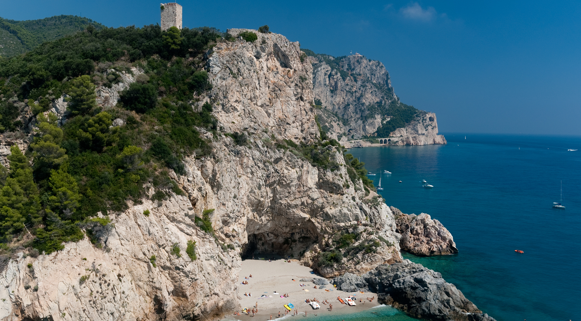 Punta Crena beach - Varigotti | Secret World Trip Planner