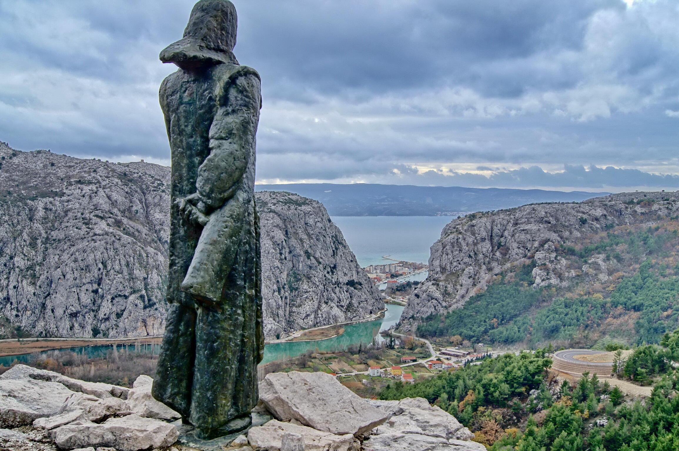 Mila Gojsalić by Ivan Meštrović — Omiš