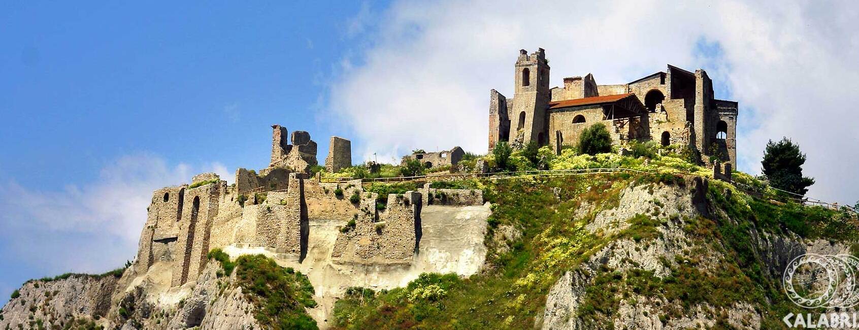 Il Castello Carafa - Roccella Ionica | Secret World Trip Planner