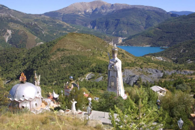 Heilige Stadt Mandarom Shambhasalem — Castellane