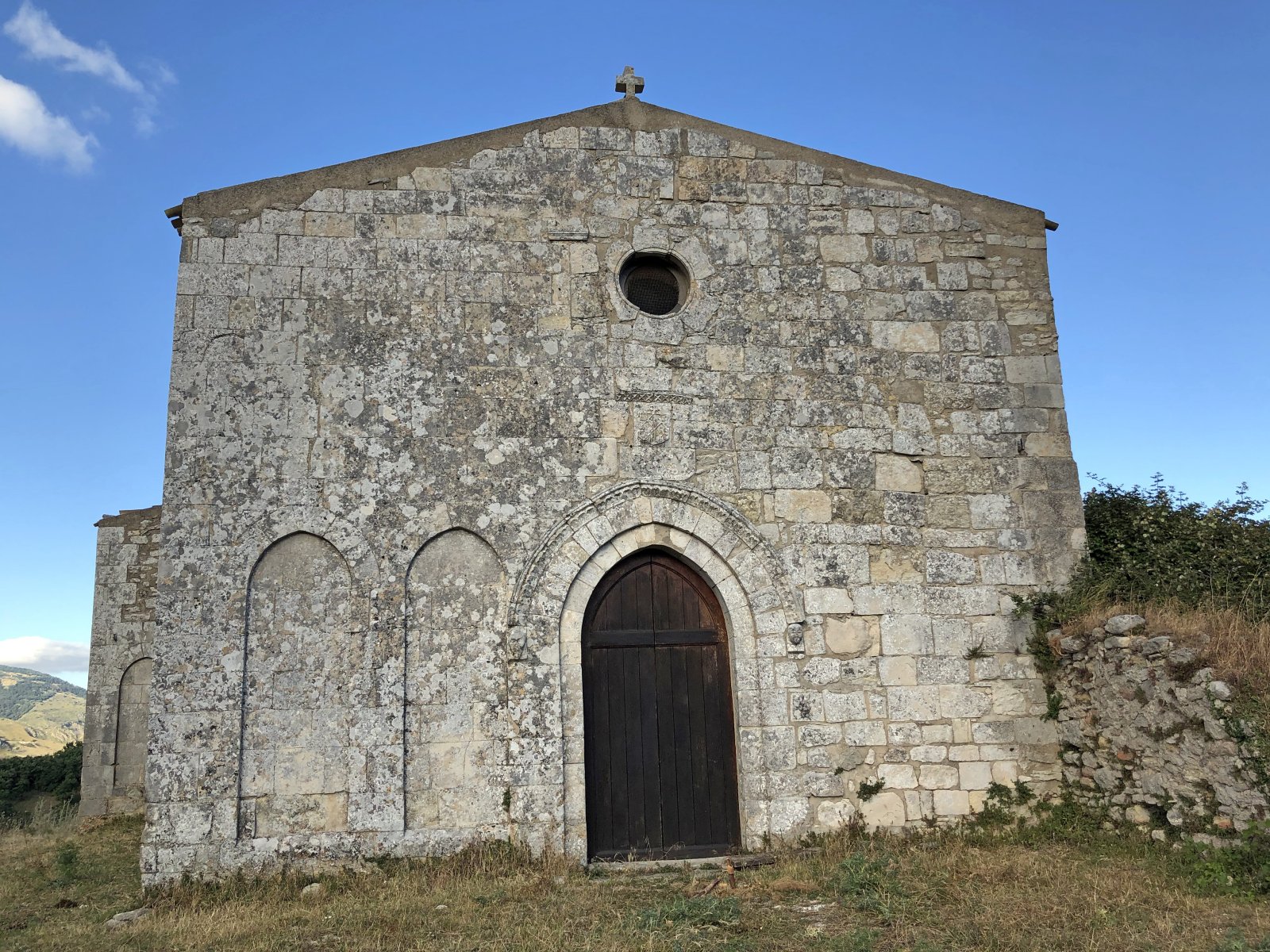 Heiligtum von Rifesi - Unnamed Road | Secret World Trip Planner