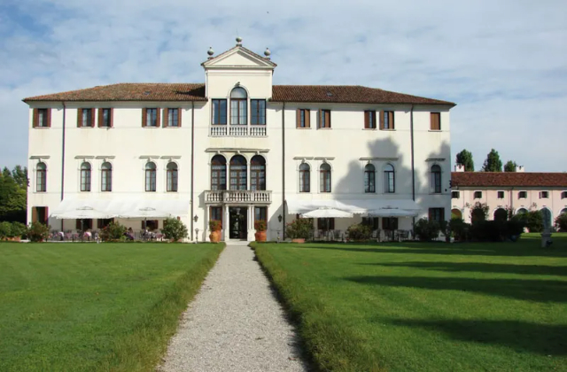 Villa Giustinian — 4
