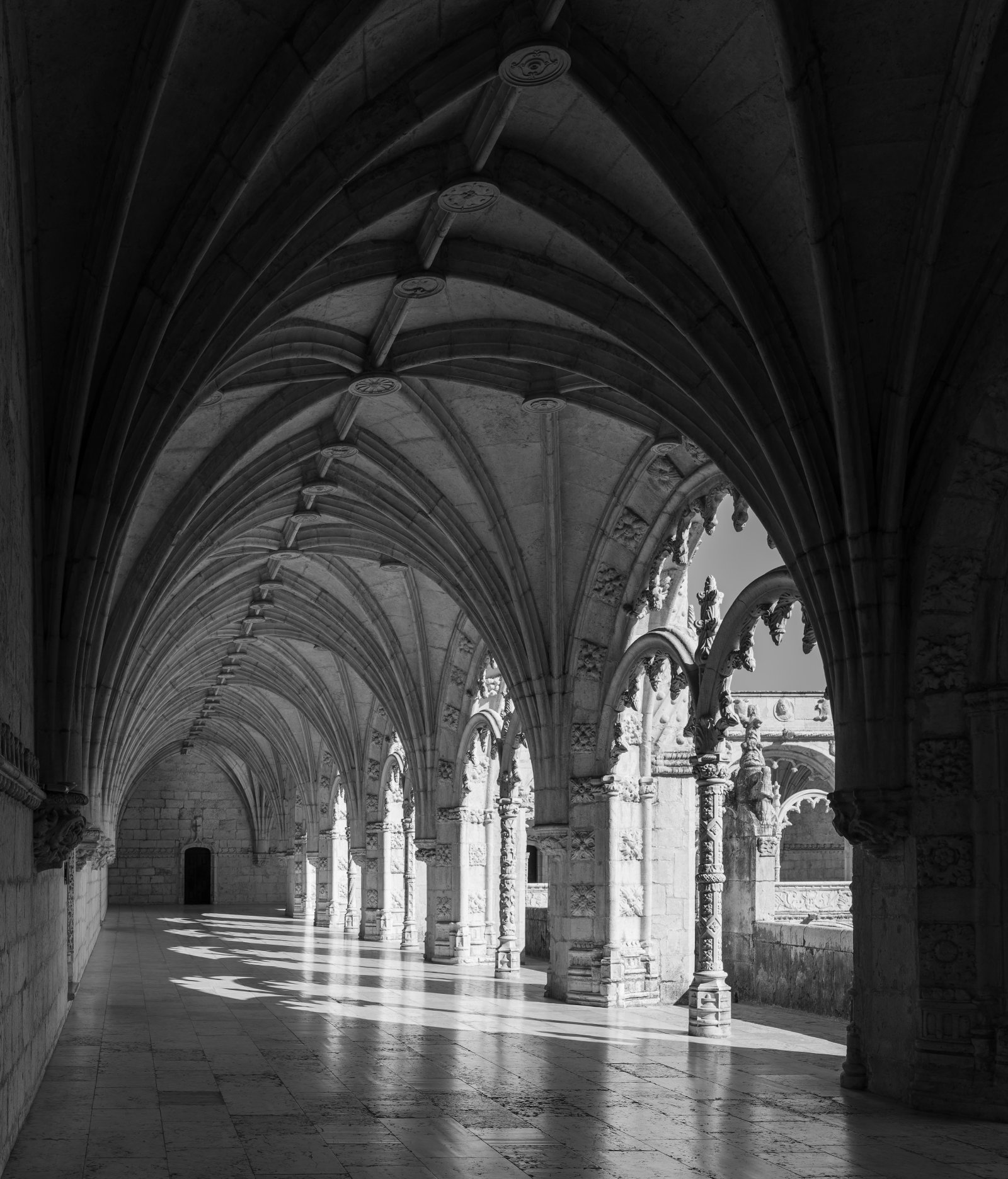 Das Monastero dos Jeronimos ist eines der weltweit größten Meisterwerke der manuelinischen Kunst. - Lisboa | Secret World Trip Planner
