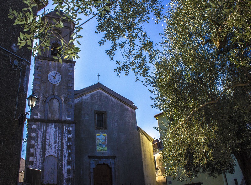 Rókagliorosa - Roccagloriosa | Secret World Trip Planner