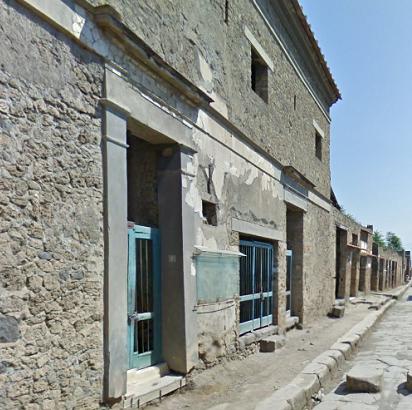 Casa de Xulio Polibio - Via dell’Abbondanza | Secret World Trip Planner
