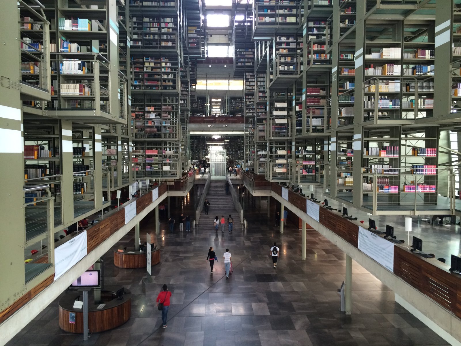 Biblioteca Vasconcelos: Größte Bibliothek Lateinamerikas - Ciudad de México | Secret World Trip Planner