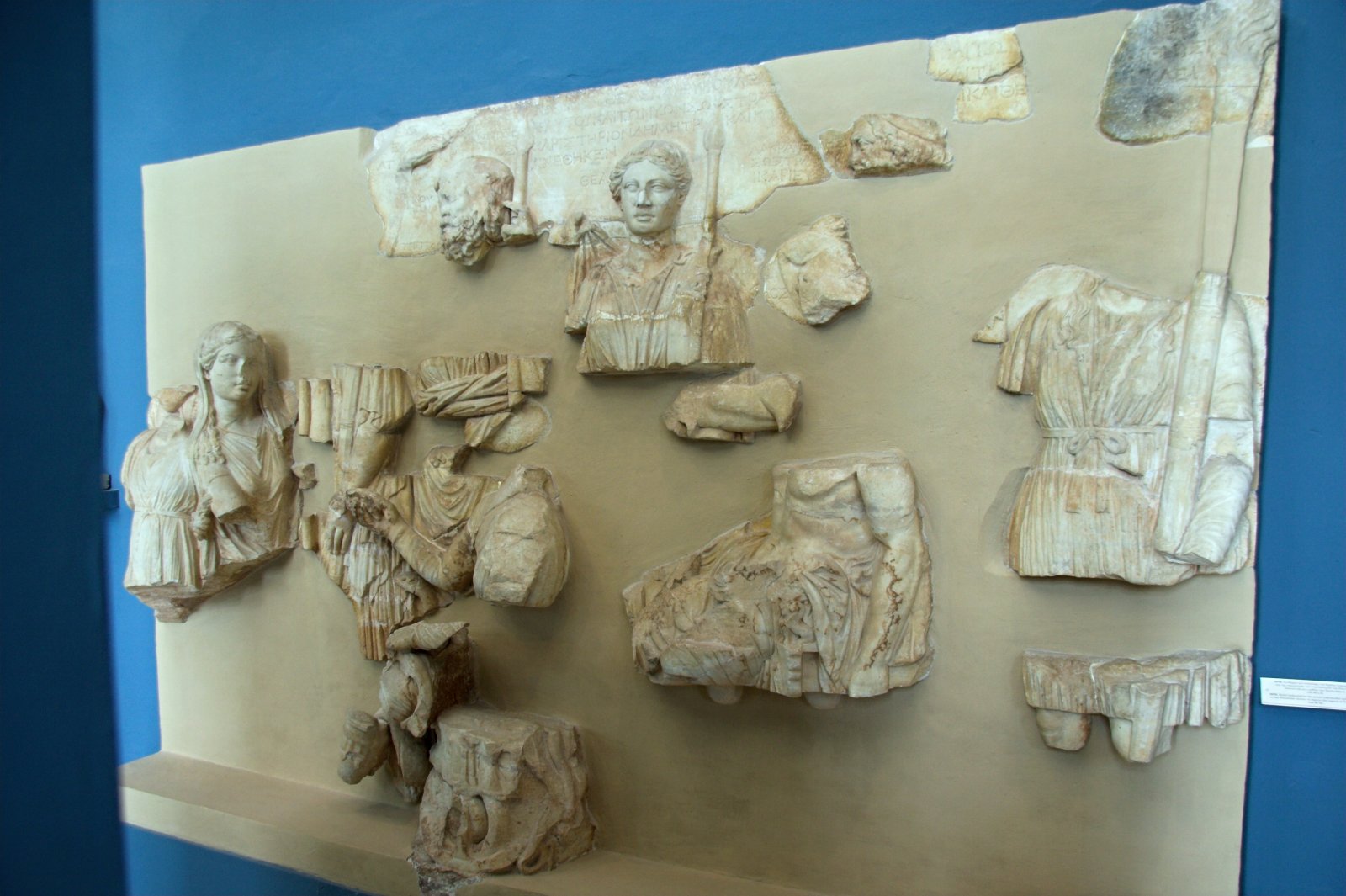 Archäologisches Museum von Eleusis - Elefsina | Secret World Trip Planner