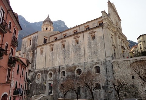 Kathedrale von Santa Maria della Pace - Campagna | Secret World Trip Planner