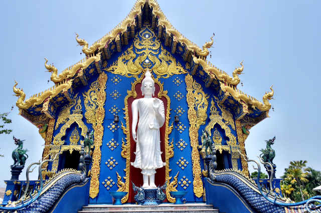 The Blue Temple - Amphoe Mueang Chiang Rai | Secret World Trip Planner