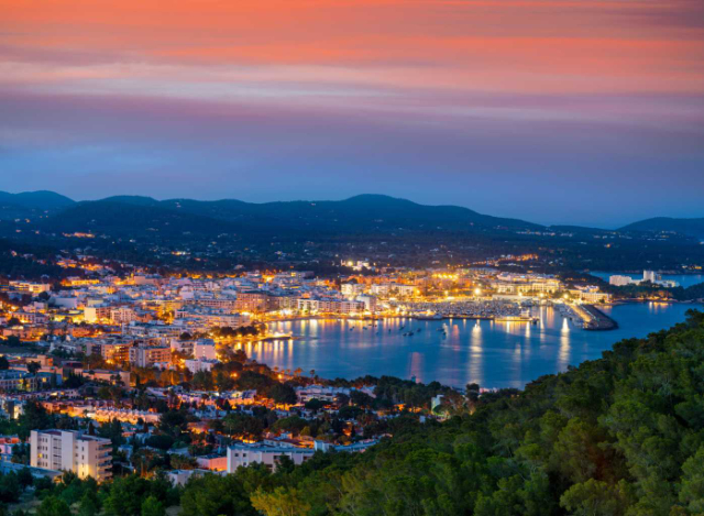 Die Stadt Santa Eulalia — Ivissa