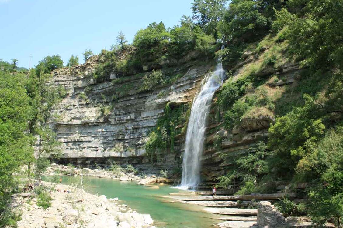 বাংলাদেশের ক্রীড়া জলপ্রপাত - Moraduccio | Secret World Trip Planner