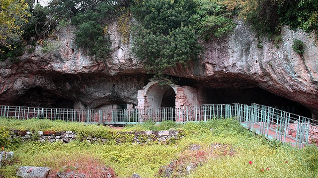 Parco Archeologico e Naturale di Santa Maria di Agnano - SS16 Adriatica | Secret World Trip Planner