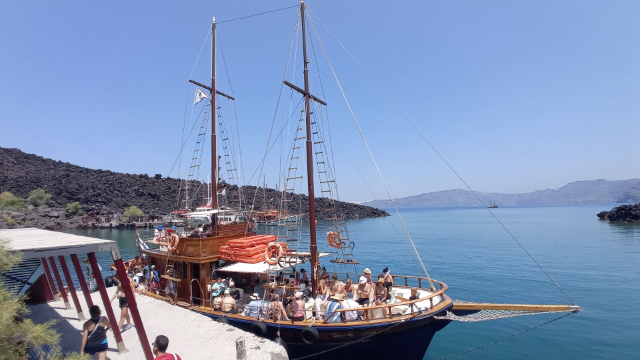 Santorini Volcano Boat Trip: A Journey Through the Heart of the Caldera - Santorini | Secret World Trip Planner
