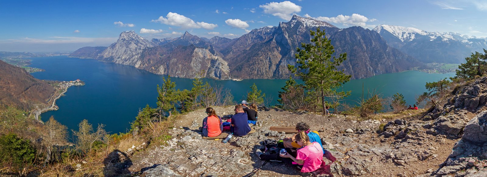 Little sunstone - Traunkirchen | Secret World Trip Planner