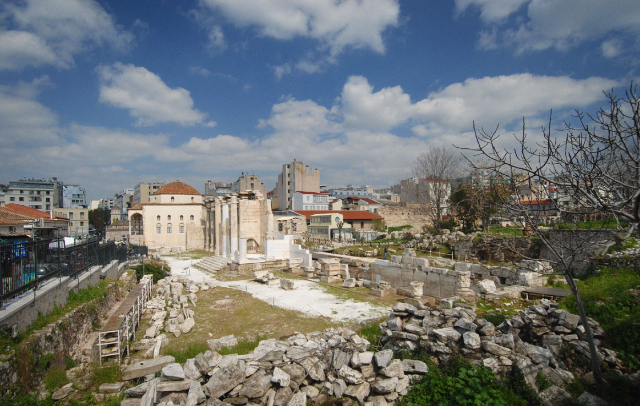 Hadrian's Library — Athina