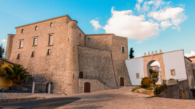Aldea de Montemiletto - Montemiletto | Secret World Trip Planner