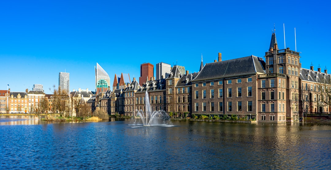 Den Haag | Der Binnenhof (Englisch: Inner Court) - L'Aia | Secret World Trip Planner