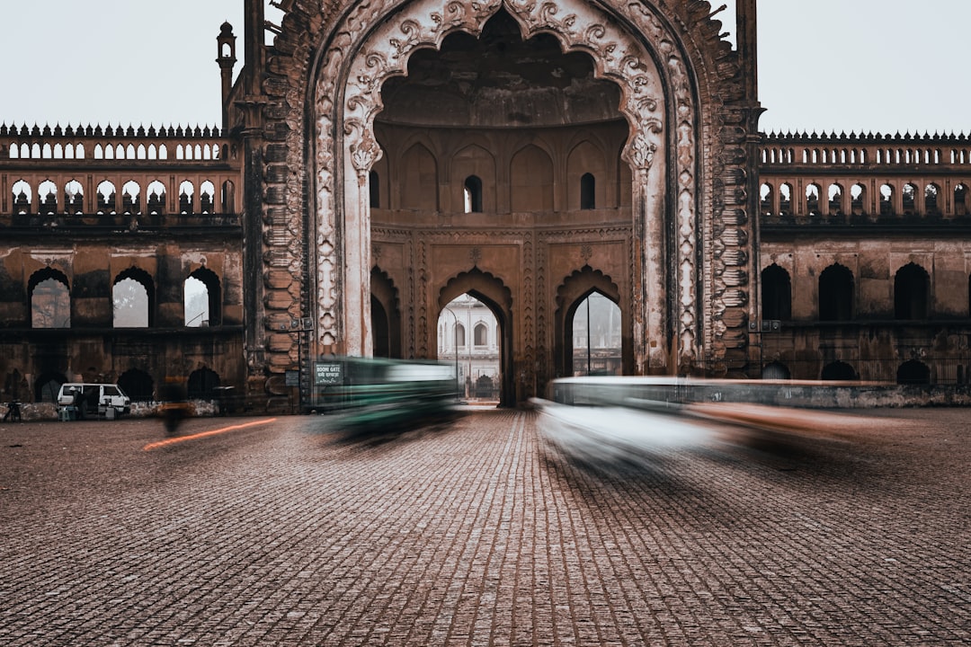 Lucknow: Rumi Darwaza - Lucknow | Secret World Trip Planner