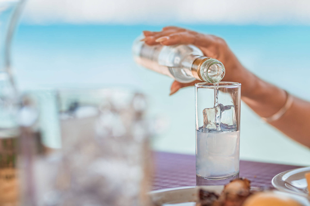 Die Geister von Samos: Eine Reise durch Ouzo und Souma — Pythagoreio