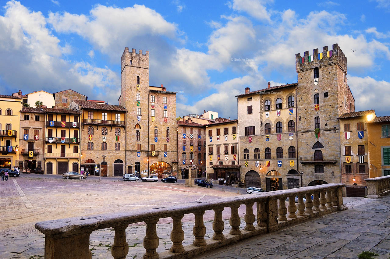 ਅਰੇਜ਼ੋ - Arezzo | Secret World Trip Planner
