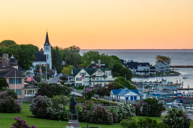 Mackinac Island - Mackinac Island | Secret World Trip Planner
