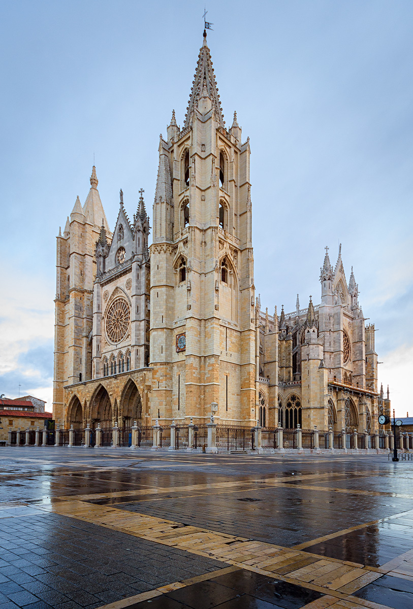 Cattedrale di León - León | Secret World Trip Planner