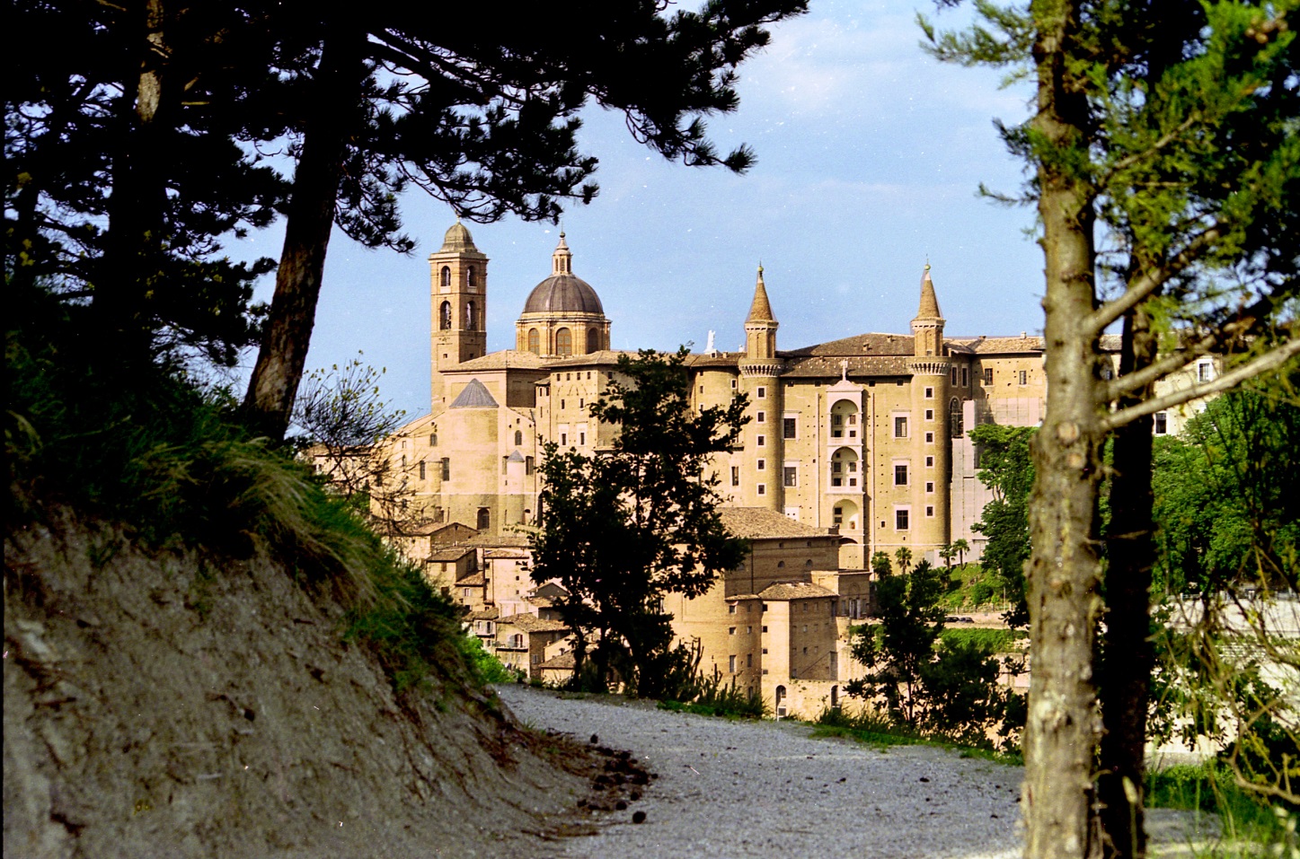 اليونسكو / أوربينو رمز النهضة - Urbino PU | Secret World Trip Planner