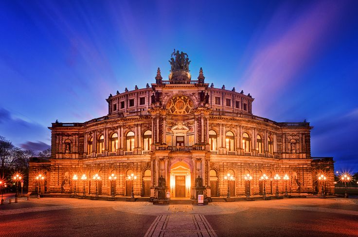 Semperoper - Dresden | Secret World Trip Planner
