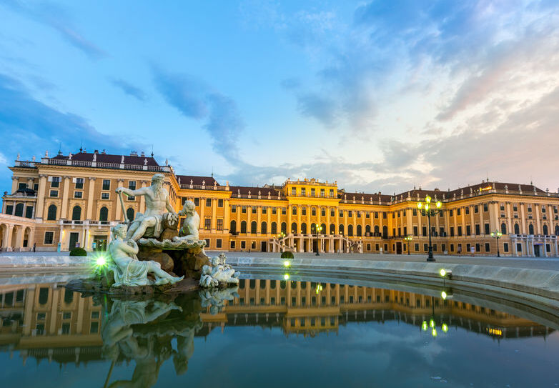 Schloss Schönbrunn ist Wiens Antwort auf Versailles — Wien