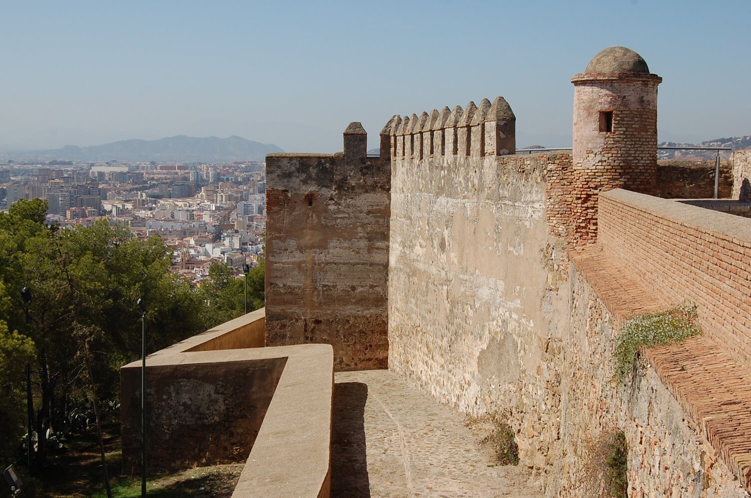 Rising above the Alcazaba is the Gibralfaro castle — Málaga