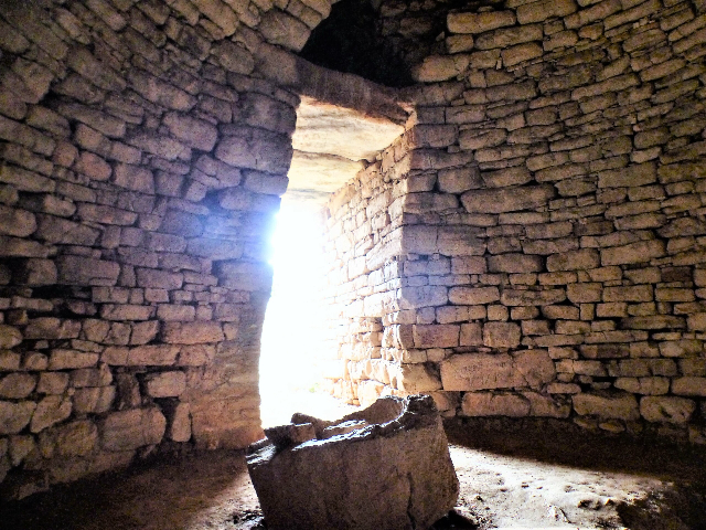 Gewölbegrab von Tiryns - Nea Tiryntha | Secret World Trip Planner