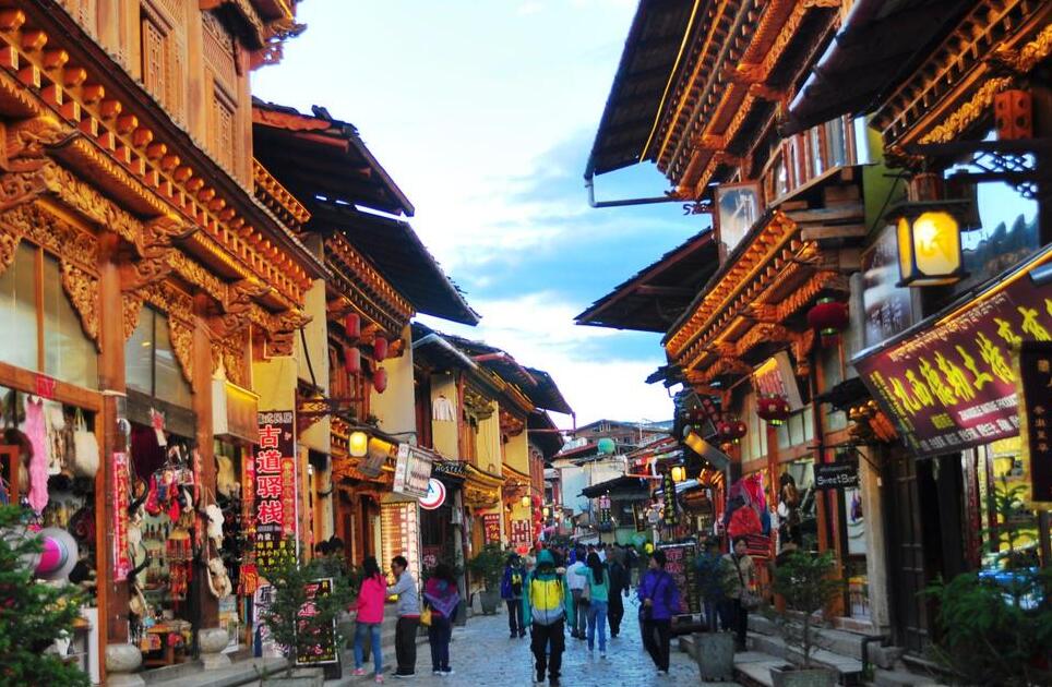 Eine der kulturell interessantesten Städte Thailands, Chiang Mai — Provincia di Chiang Mai