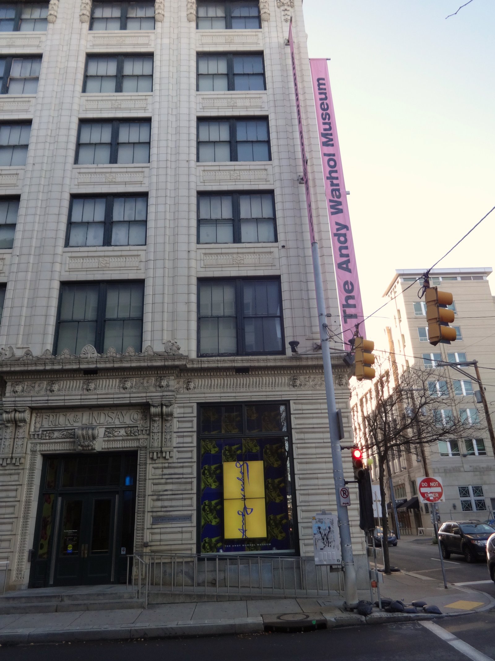 The Andy Warhol Museum in Pittsburgh - Pittsburgh | Secret World Trip Planner