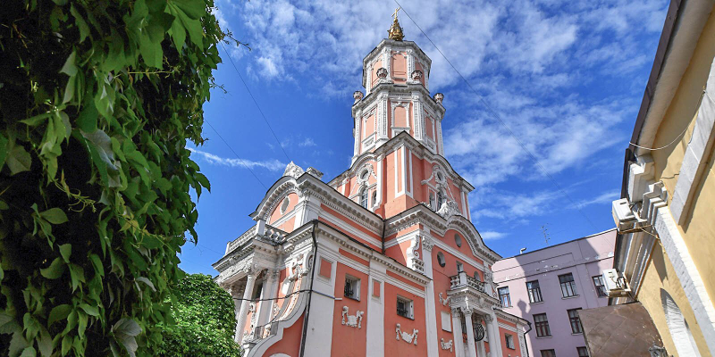 Church of Archangel Gabriel - Moskva | Secret World Trip Planner