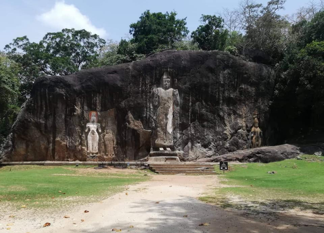 Dowa Felsentempel — Badulla