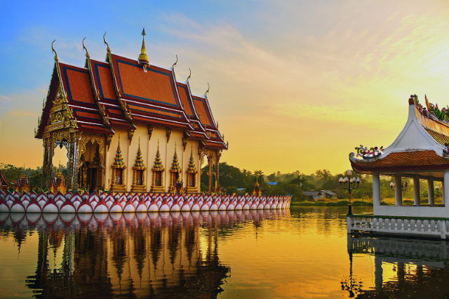 Wat Plai Laem und der Große Weiße Buddha - Thailand | Secret World Trip Planner