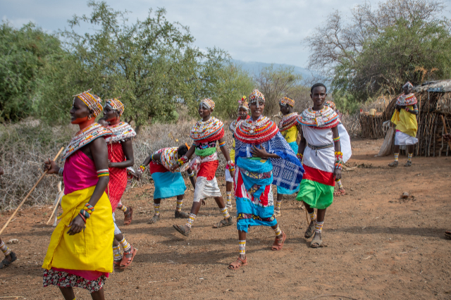 From Forests to Deserts: The Rust-Colored Wilderness of Northern Kenya - Monte Kenya | Secret World Trip Planner