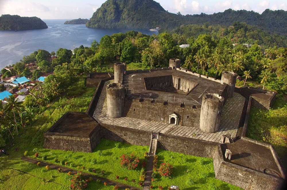 Forte Belgica - Kabupaten Maluku Tengah | Secret World Trip Planner